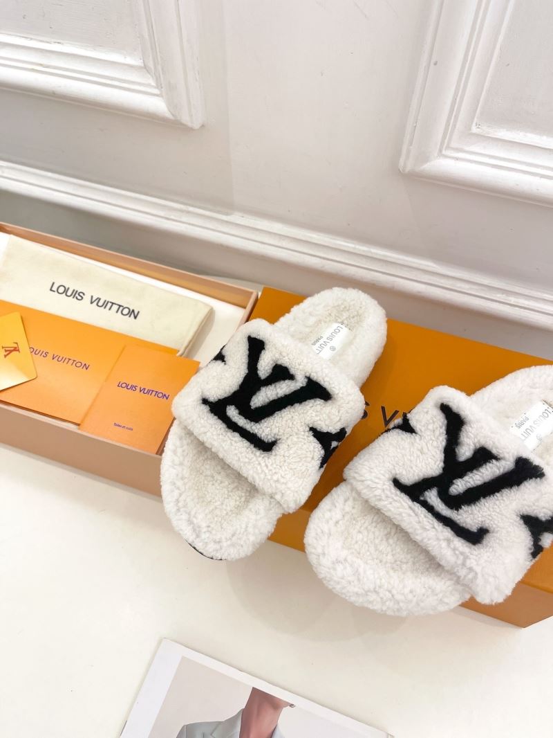 Louis Vuitton Slippers